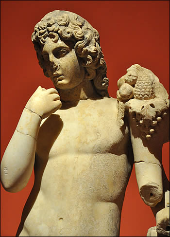 Détail de la statue d'Harpocrate